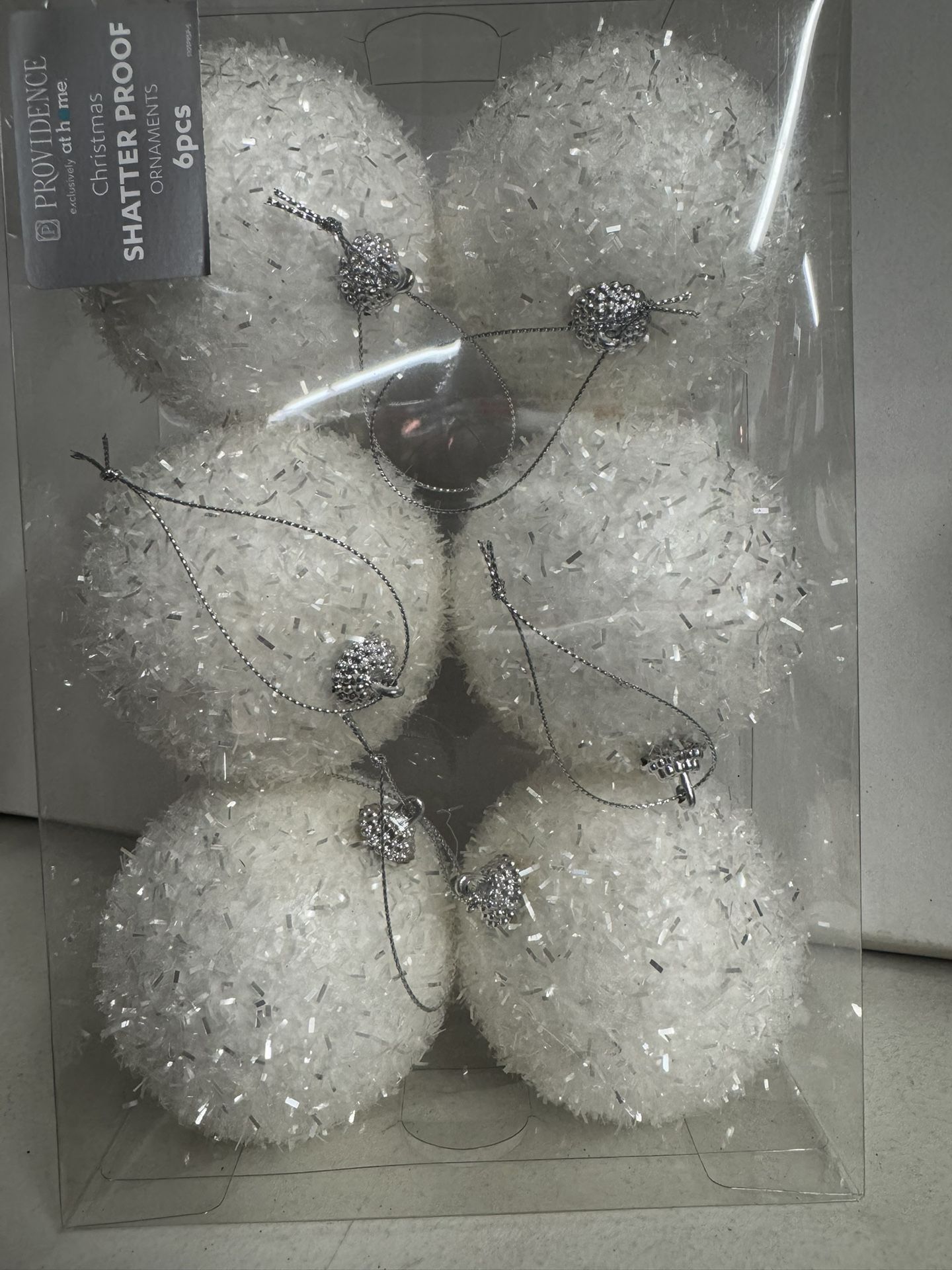 Christmas Flocked 6pc Ornament Set. NEW!!