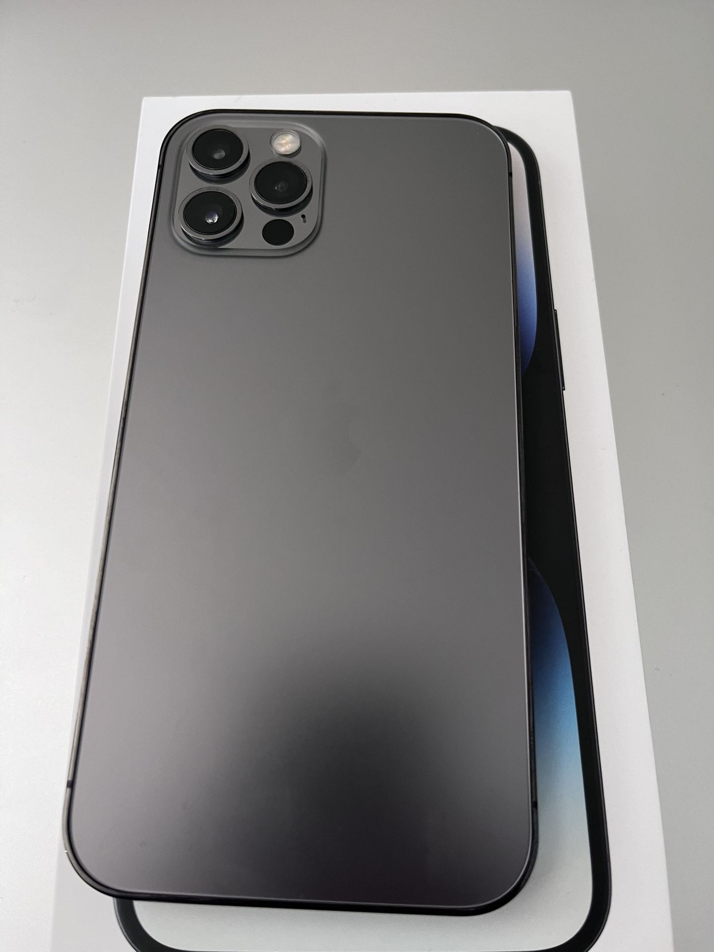 Iphonè 12 Prò 128G ANY CARRIER GRAPHITE