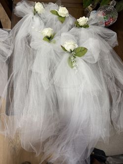 Aisle chair decor