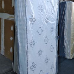 New Twin Size Mattress And Box Spring