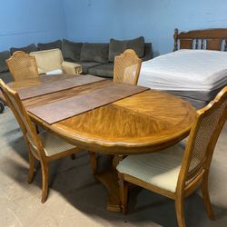 Nice real Wooden Dining Table with Chairs (delivery available, read details) 