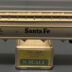 Model Power N Scale 55’ Cylindrical Hopper - Santa Fe