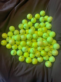 90 Yellow Srixon Golf Balls