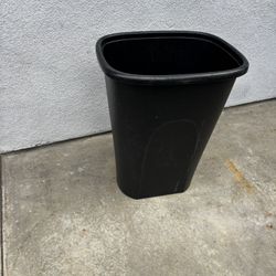 Ikea 10 Gall Trash Can