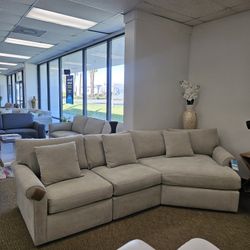 3-pc Fabric Sectional  - Wrenley 