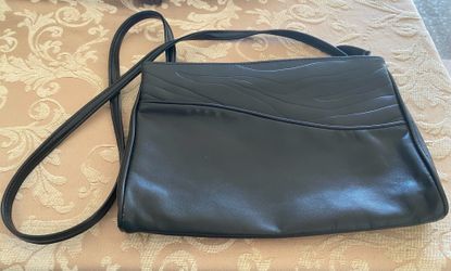 Black Shoulder Bag with Textured Flap!