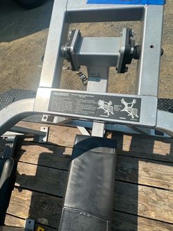 Paramount flat bench press