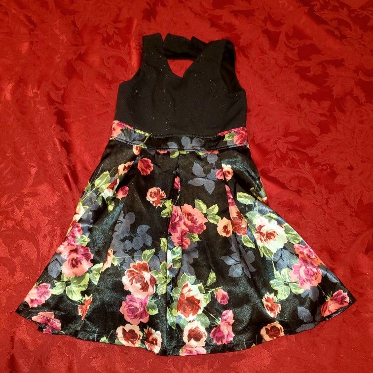 Elegant Girl's Dress Flowers Size 8 (Open To Best Offer)