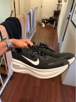 Nike Vomero Plus Men Size 10.5