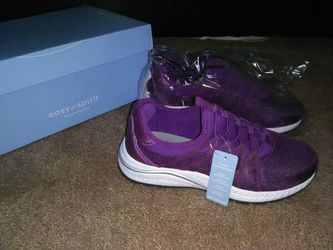 Women's Easy Spirit Tennis Shoes* slip ons* size 8 W* brand new in box - $45
