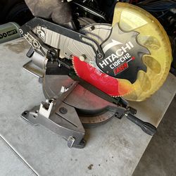 Hitachi compound miter saw