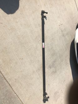 peterbuilt front stability bar , originally bought it for a 2008 to 2010 but fits many more. 388 peterbuilt