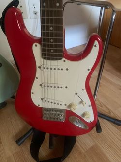 Red Squier mini Stratocaster-mint condition