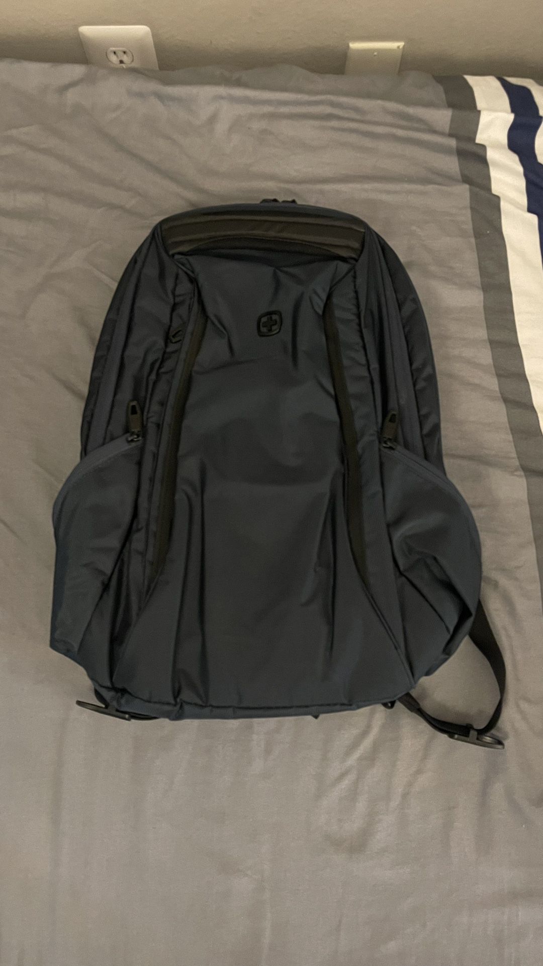 Swiss gear backpack waterproof