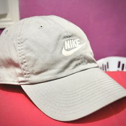 Nike Hat — Grey — Men’s