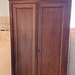 Armoire