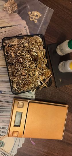 I buy gold and will pay 93-100% for your gold.
