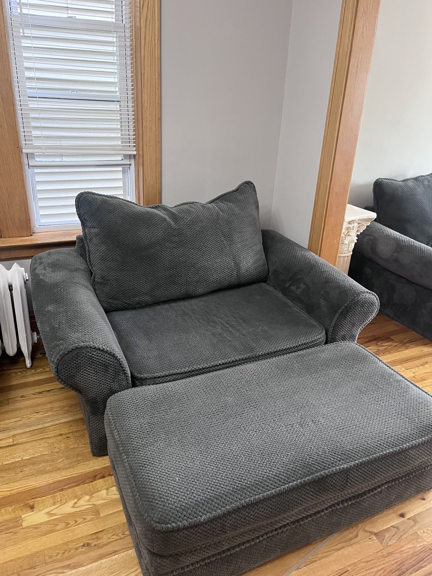 Oversized Sofa Chair With Ottoman