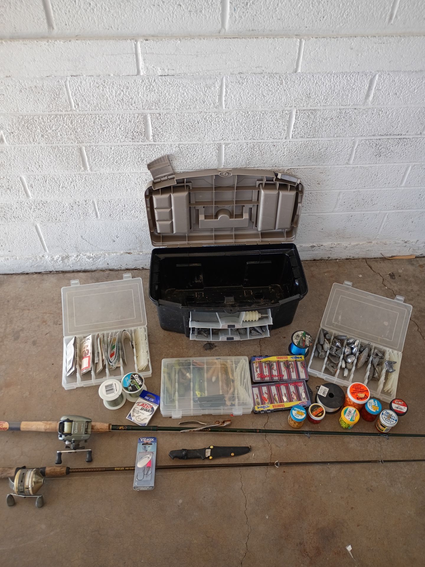 2 Fishing Rods with Tackle box $50