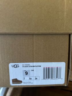 Brand new Ugg boots size 9