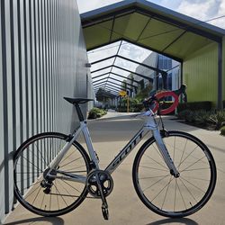 17 lb. All-Carbon Scott Foil 15 Electronic Shifting Racing Bike