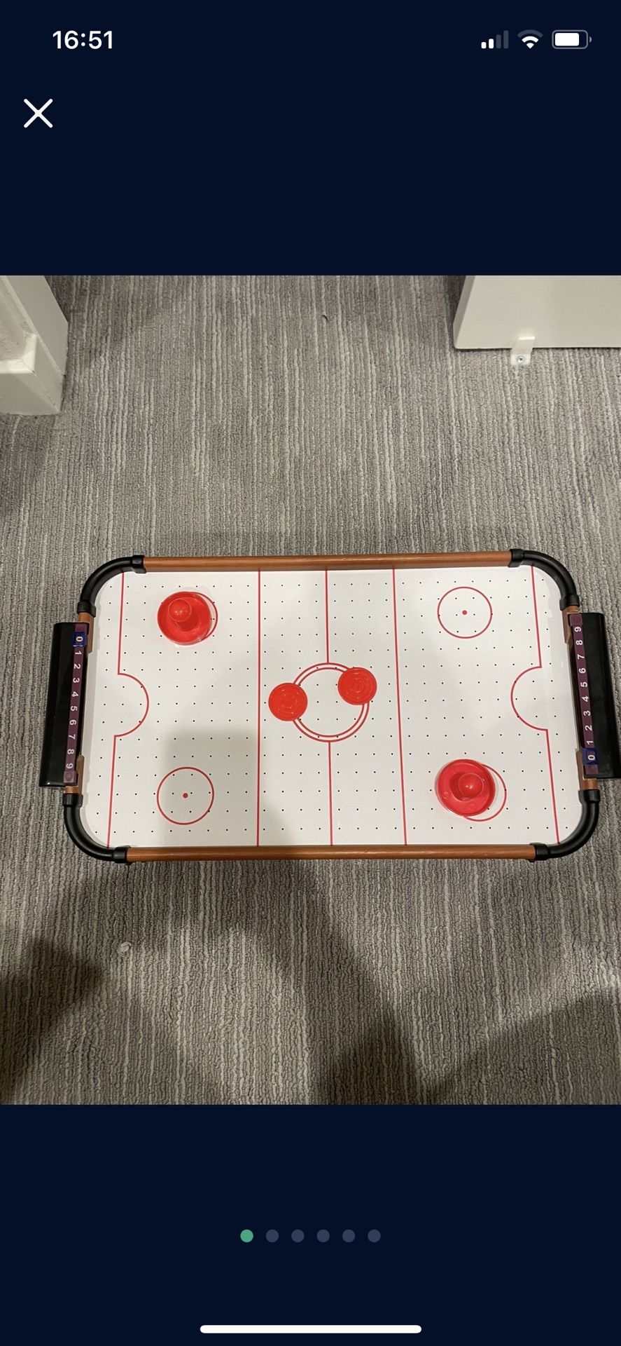 Mini air hockey table