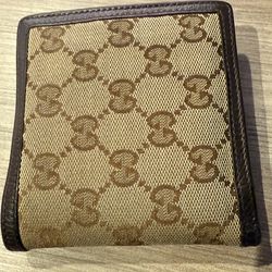 Gucci Classic Wallet  100% Authentic