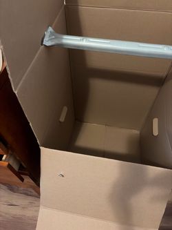 Garment moving boxes 2