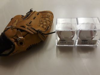 Autographed baseballs & Mitt