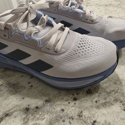 Running Adidas Shoes 