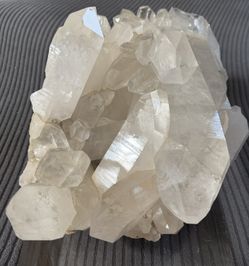 Super Quality Clear Quartz Cluster