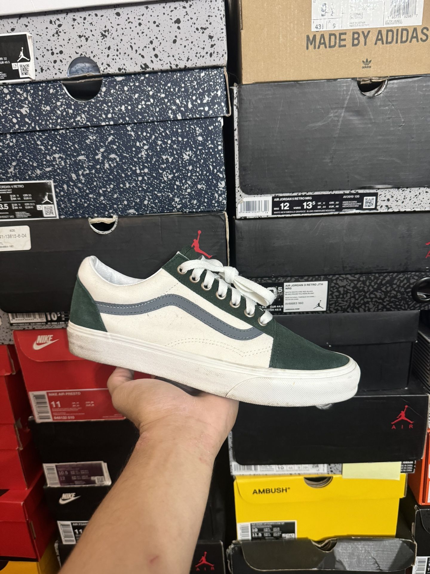 Vans Old Skool Green/White size 9 VNDS