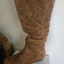 Women's Boots New Size 10