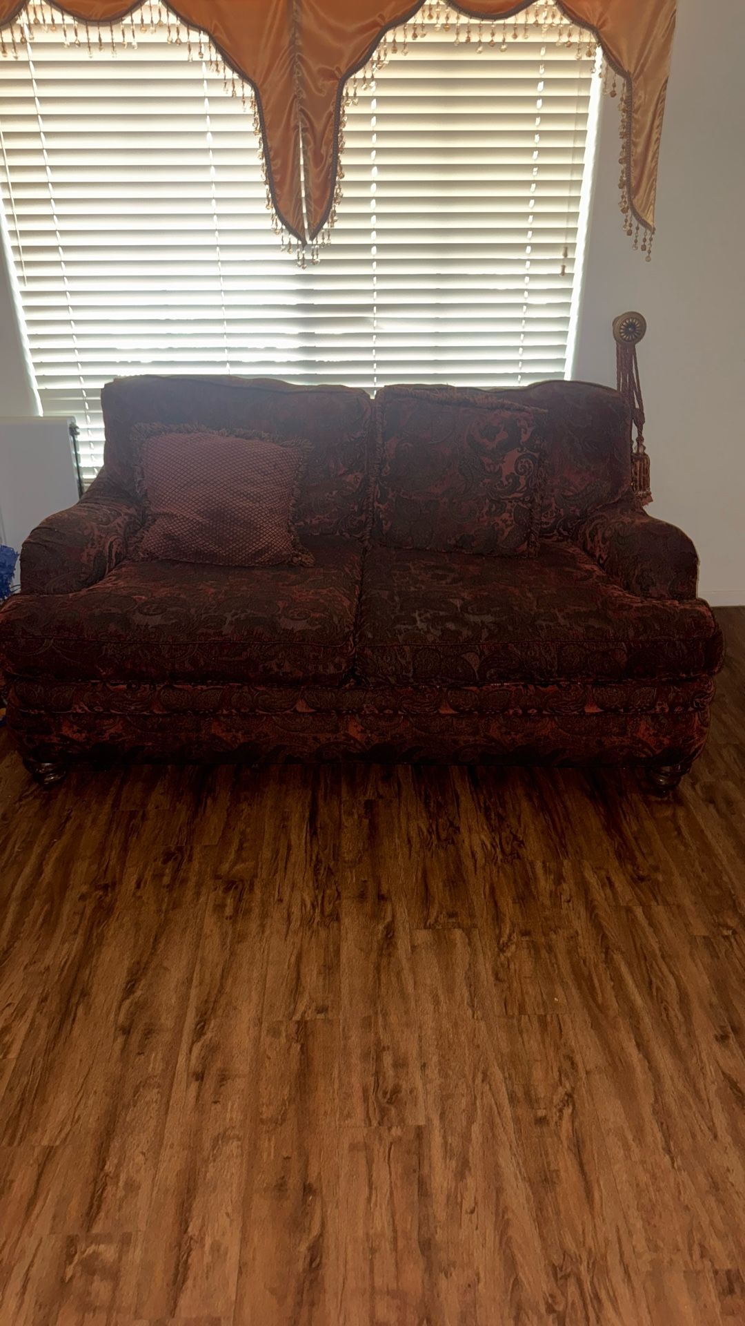 Free Sofas