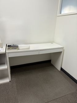 IKEA MICKE DESK