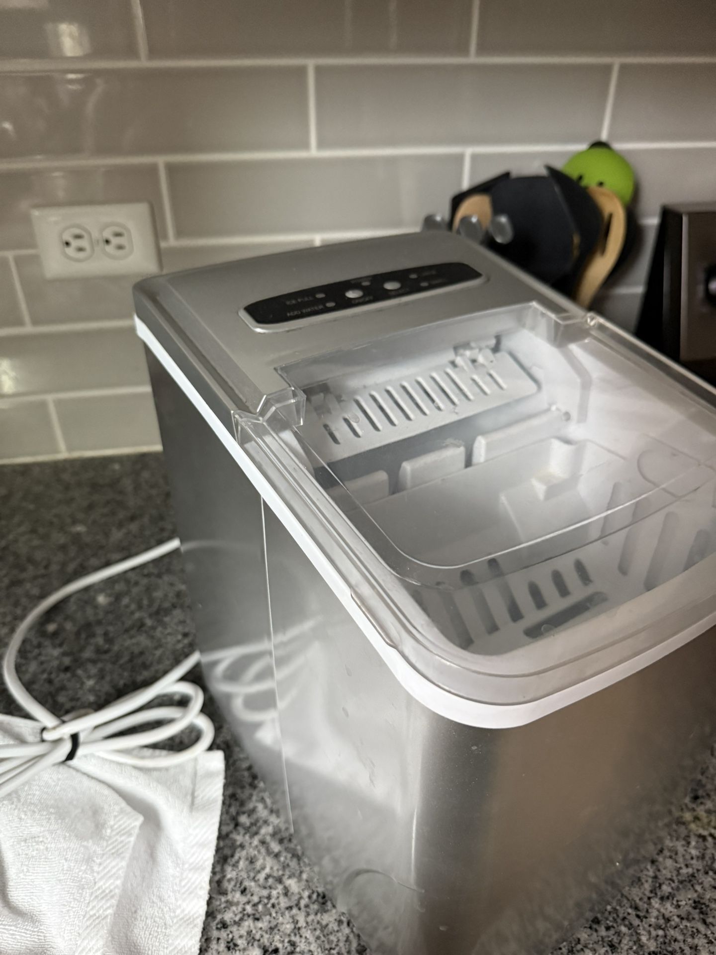 Ice Maker