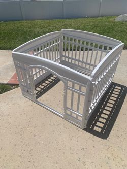 Pet gate enclosure (missing door), 33inches x 33 inches