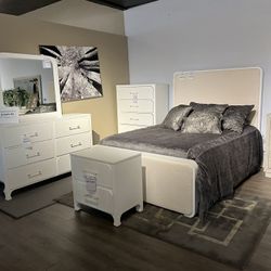 Queen Bed Frame, Dresser, Mirror And Nightstand 