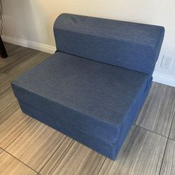 Folding Foam Chair/Mattress Futon 