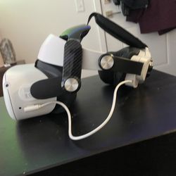 Oculus And Battery Charger 
