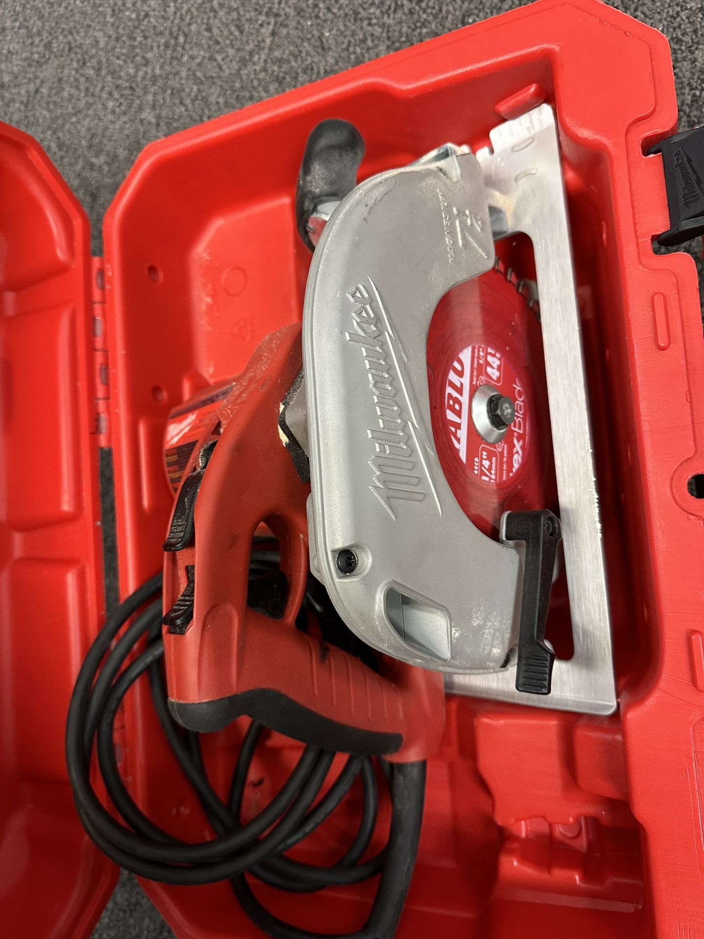 Milwaukee Corded Circular Saw