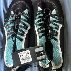 Body Glove Brand New Water Shoes