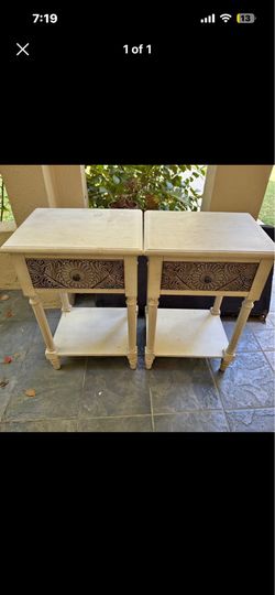 Bed side tables