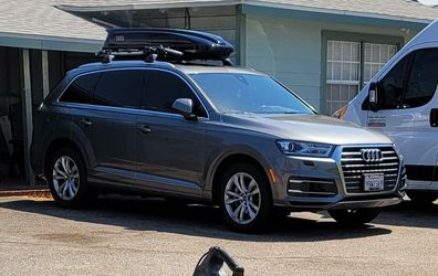 2017 Audi Q7 Roof Rack and OEM Audi Branded Bike rack