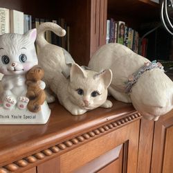 Vintage Ceramic cats - Lot Of 3 - $20.00