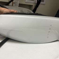 Tesla Universal Wall Connector – FOR PARTS / REPAIR (Damaged Handle)