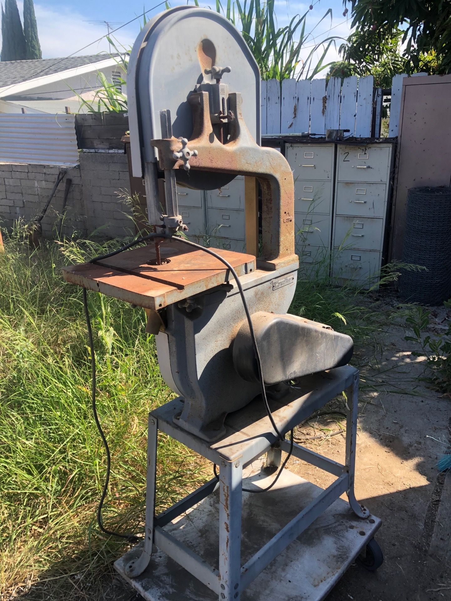 Vintage 1983 Rockwell 14" Band Saw - Model 28-243