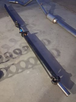 Rear driveshaft prop shaft assembly (04-05 F1-50 supercrew)