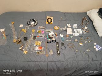Large Mixed Jewelry and Hair Accessories Lot