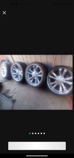 24-in rims six lug universal and good condition need one tire fit Tahoe Silverado Cadillac Escalade and many others